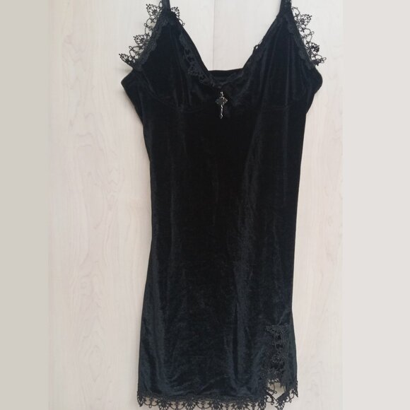 unbranded Dresses & Skirts - Velvet and Lace Mini Dress- Goth
